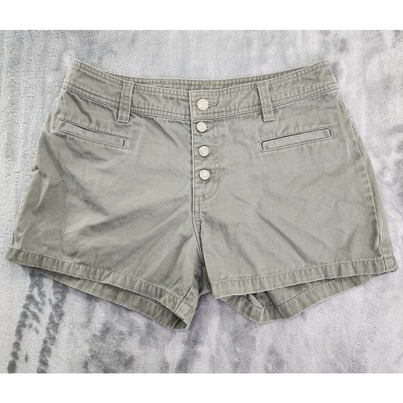 Vintage Y2K Old Navy Shorts Womens 6 Green Khaki Mid Rise Exposed Button Fly - Picture 1 of 10